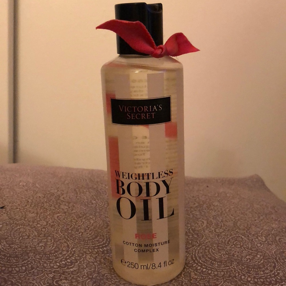 VS Body Oil